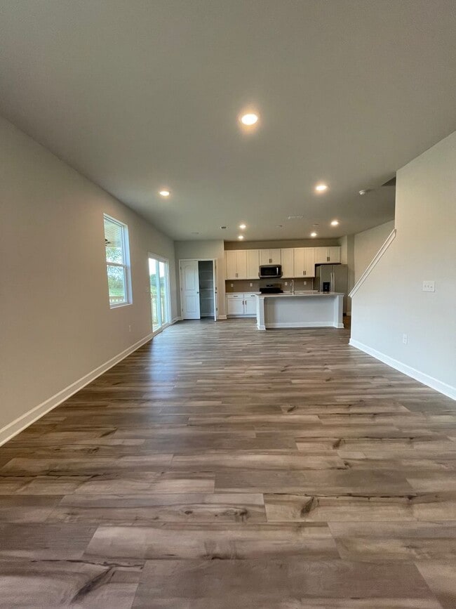 Building Photo - 108 Millbrook Dr