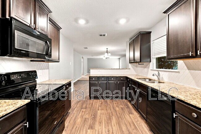 Building Photo - 11641 Claudette St