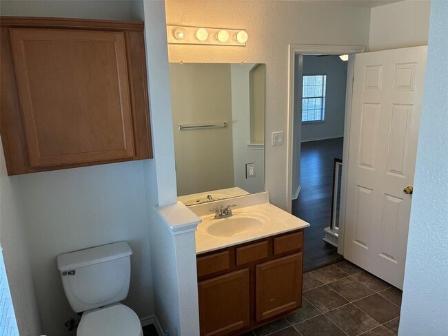 Building Photo - 9201 Brodie Ln