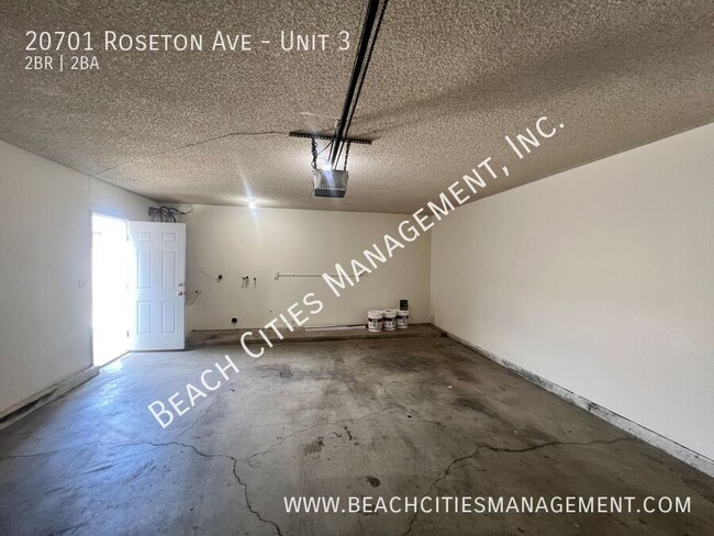 Building Photo - 20701 Roseton Ave