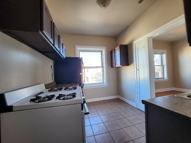 Building Photo - 4248 W 14th St