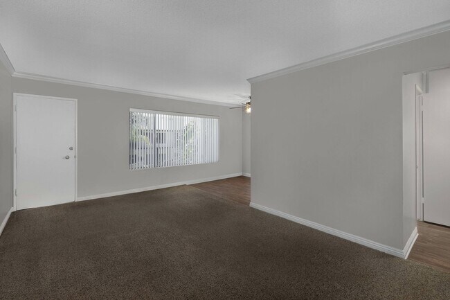Building Photo - Casa De Portola Apartments
