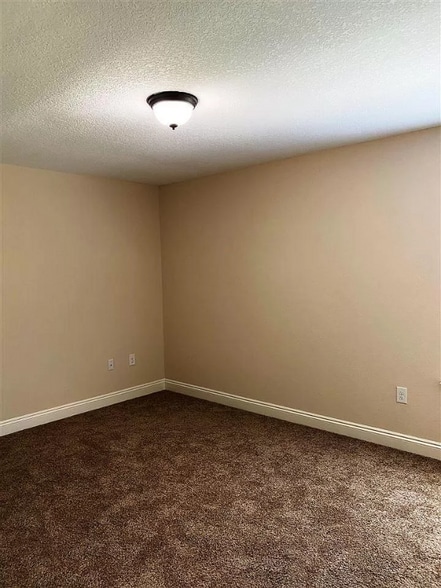 Building Photo - 9167 Tara Cir