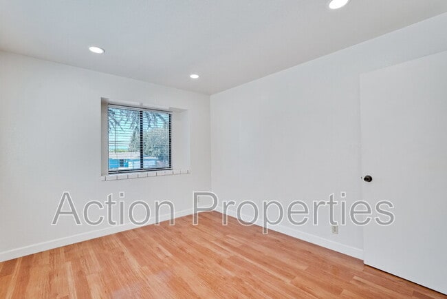 Building Photo - 4010 Shanj Ct