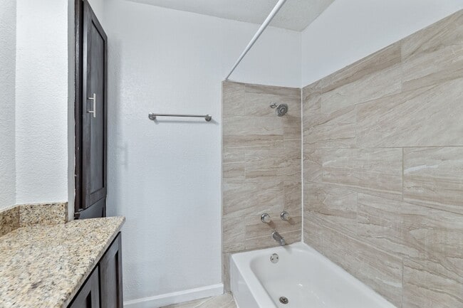 Building Photo - 2726 Blanton St
