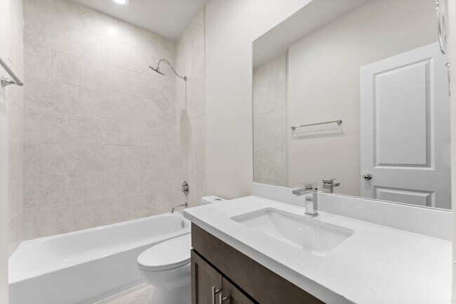 Building Photo - 5905 Haring Ln