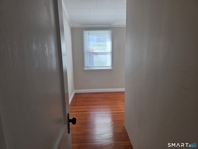 Building Photo - 23 Cedar Dr