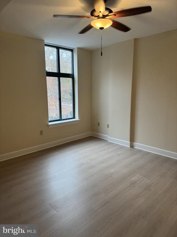 Building Photo - 502 W Broad St