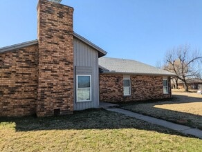 Building Photo - Spacious Home Near Tinker AFB with Storm Shelter & Wood Privacy Fence!