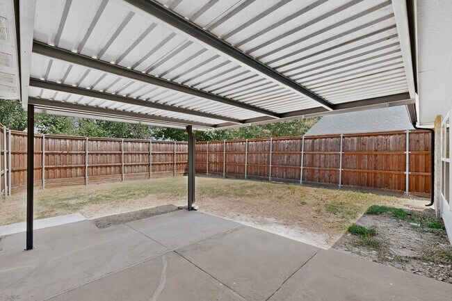 Building Photo - 4420 Seville Ln