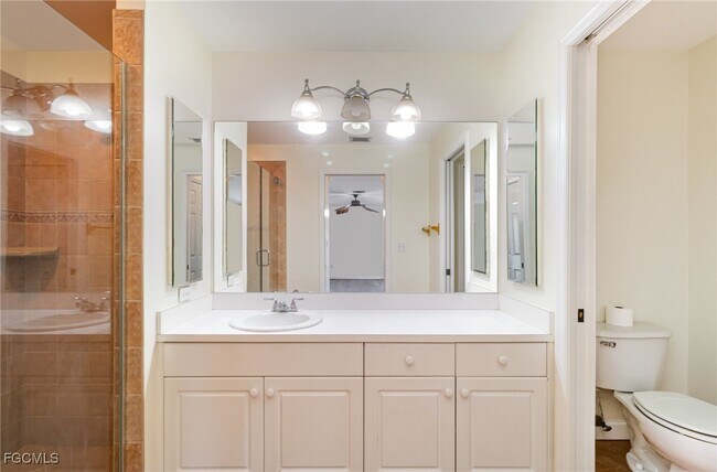 Building Photo - 1933 SW 38th St