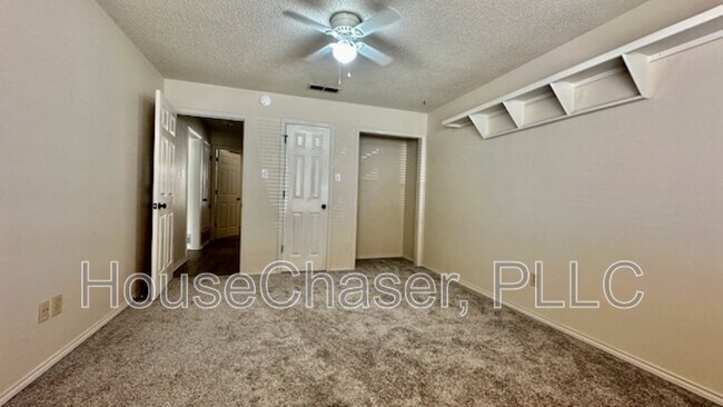 Building Photo - 6814 Hyden Ave