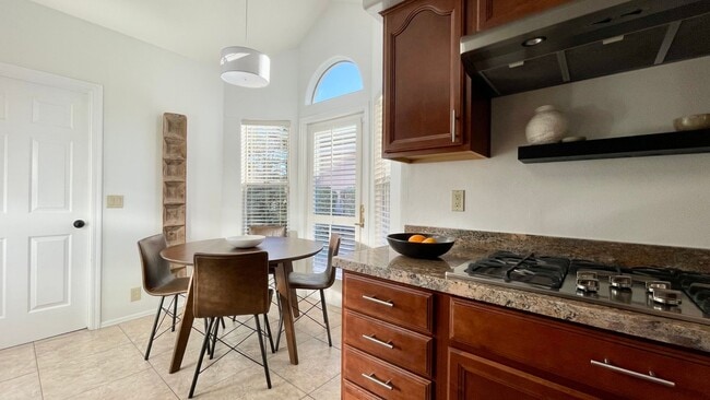 Building Photo - Single-Level, Updated Country Club Villas ...