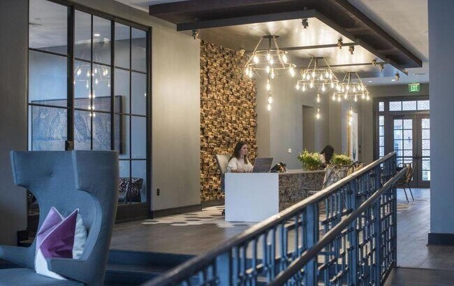 Building Photo - 128 Columbus St