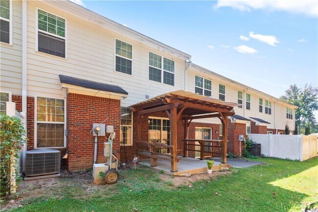 Building Photo - 1126 Treymont Ln SW