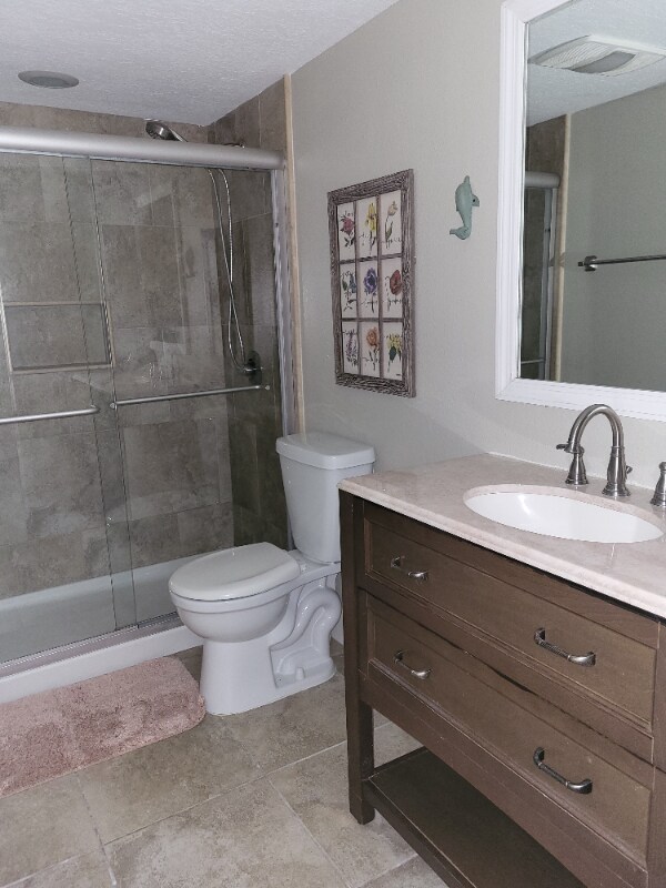 Building Photo - 681 Olde Camelot Cir
