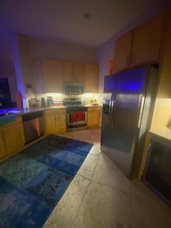 Building Photo - 65077 Rolling Hills Dr