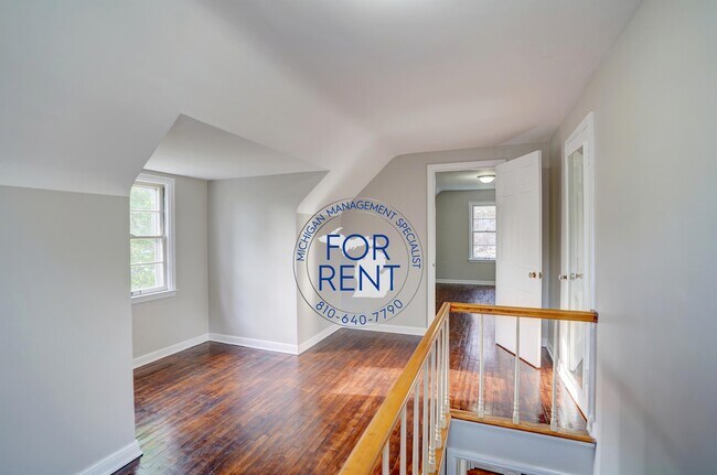 Building Photo - 708 Fremont St