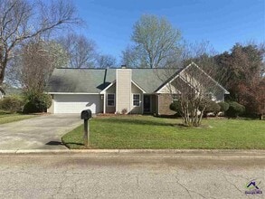 Building Photo - 1217 Candlwyck Dr