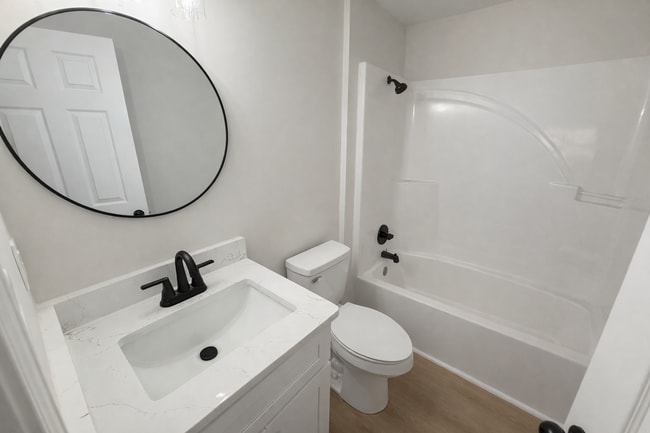 Building Photo - CHARMING RANCH STYLE HOME AVAILABLE MARCH 9TH!