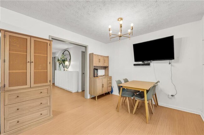 Building Photo - 5712 Port Dr