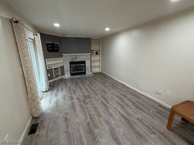 Building Photo - 8761 Crow Dr