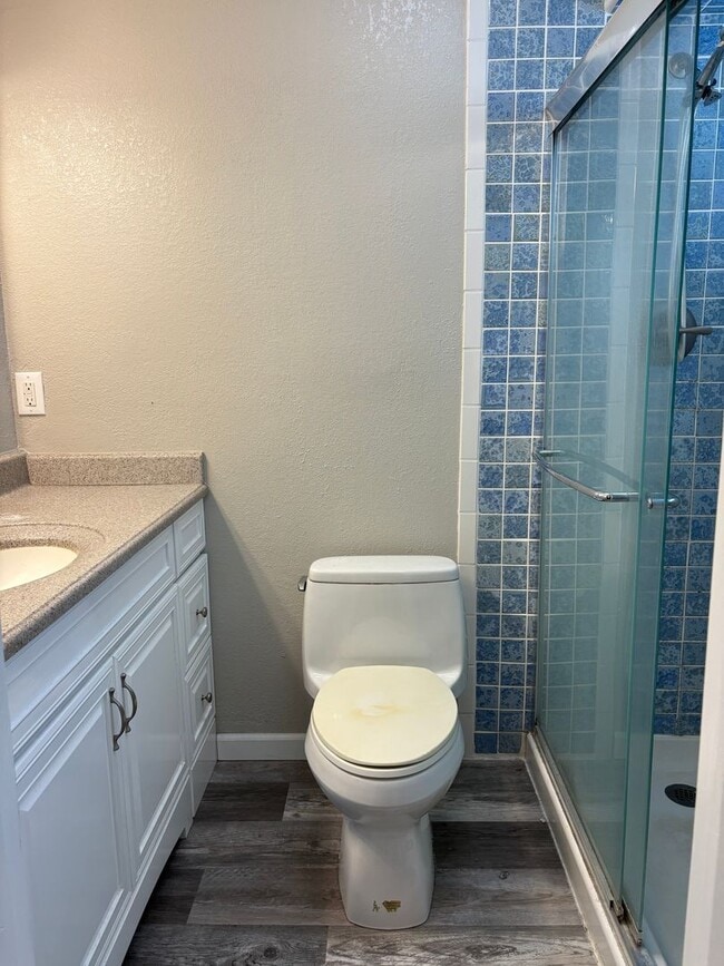 Building Photo - Charming 2-Bedroom, 2-Bath Home in the Hea...