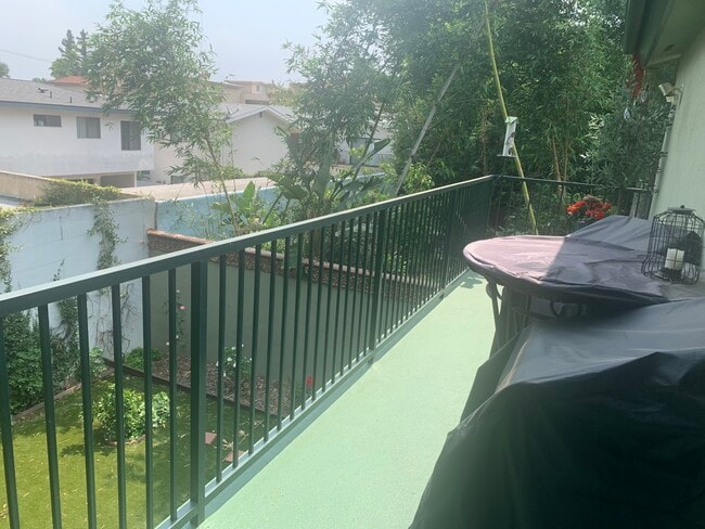 Private Balcony - 14715 Greenleaf St