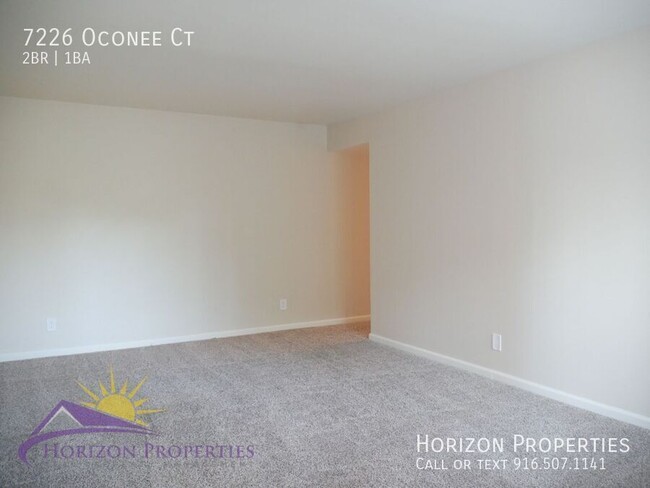 Building Photo - 2 Bed 1 Bath 827 Sq. Ft. Citrus Heights Du...