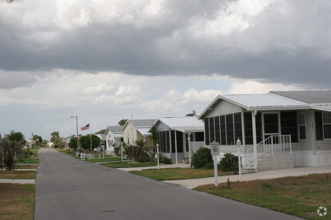Building Photo - Orange Acres Ranch