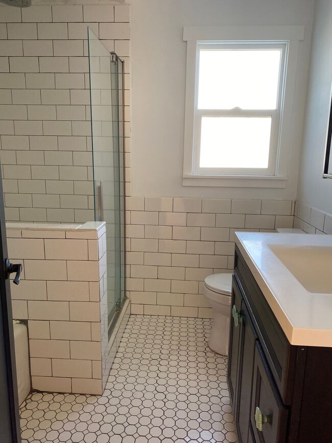 Building Photo - Ephrata 2 bedroom 1 bath home with garage