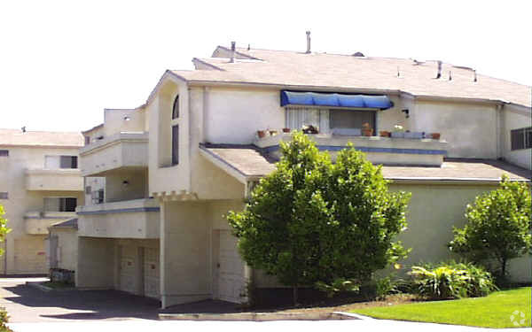Building Photo - Ocean House Apartments