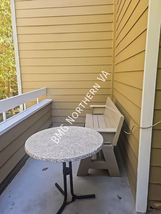 Building Photo - 11013 Villaridge Ct