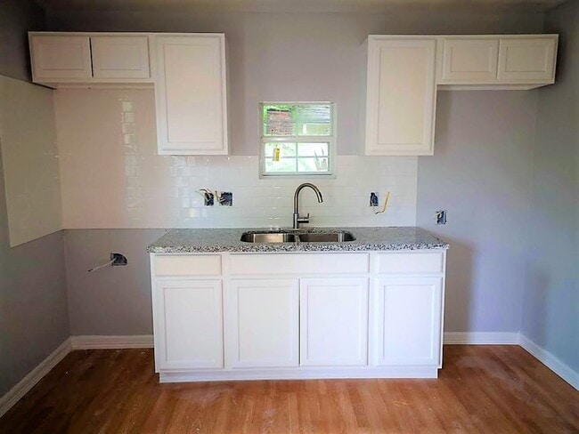 Building Photo - Special I