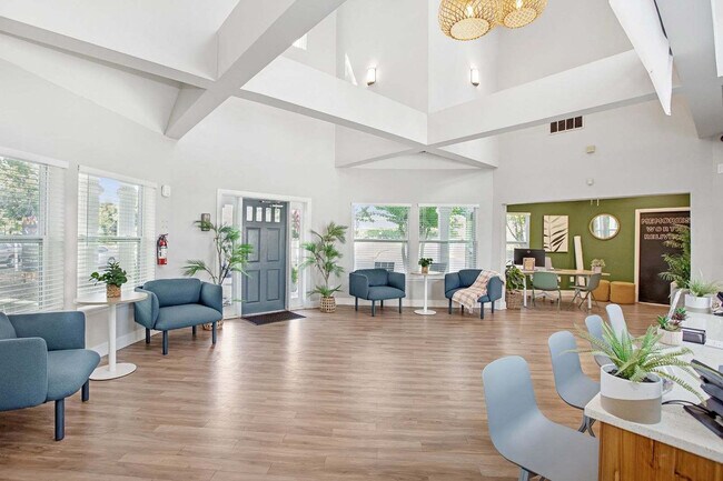 Building Photo - 800 Alexander Rd