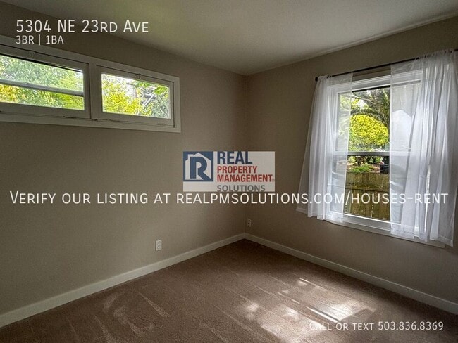 Building Photo - 5304 NE 23rd Ave