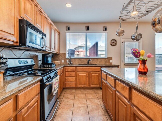 Building Photo - 13717 Field Spar Dr