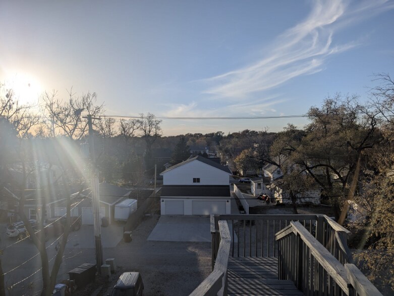 Building Photo - 3827 S 48th St