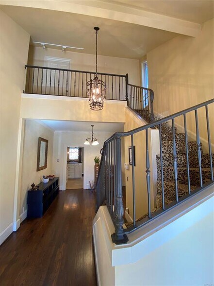 Building Photo - 377 Winthrop Ct