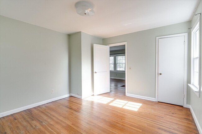 Building Photo - 5219 Cheryl Ln