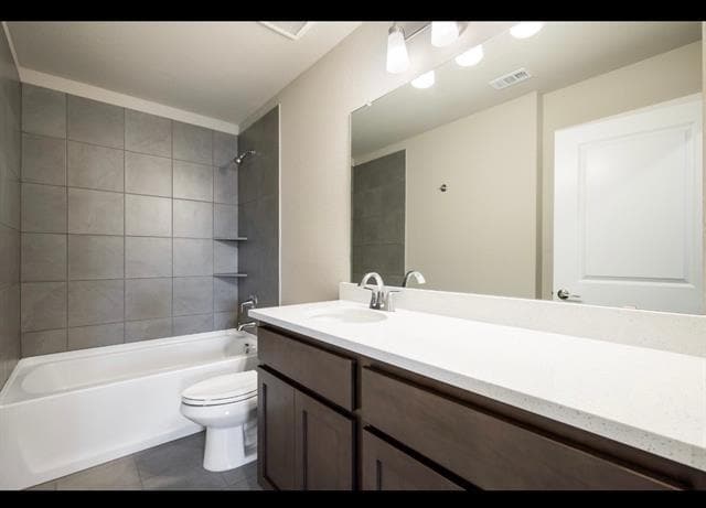 Building Photo - 2304 Spring Side Dr