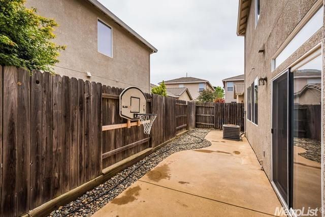 Building Photo - 5348 Baccus Way