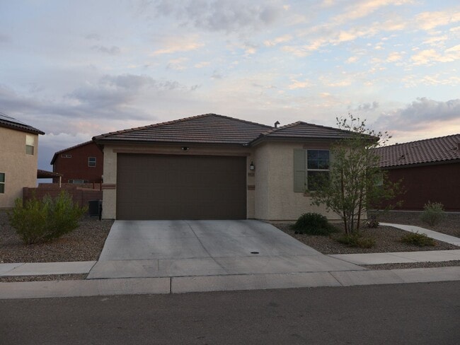Building Photo - 9020 E Pantano Bluff Dr