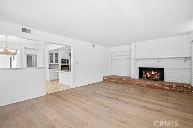 Building Photo - 121 Onyx Ave