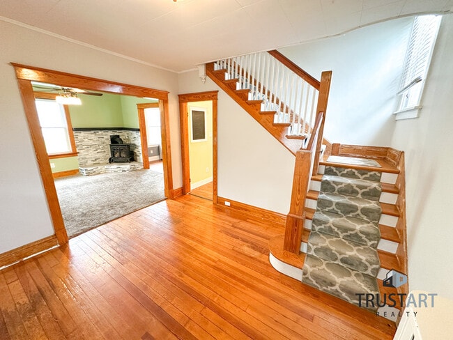 Building Photo - 4 Bedroom house in Foxchase area of North ...