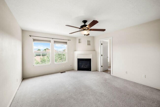 Building Photo - Spacious Two-Story Retreat