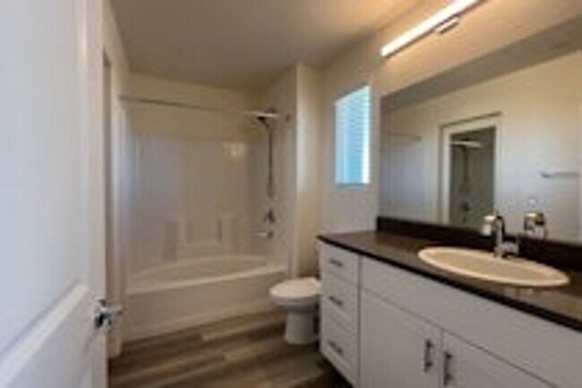 Building Photo - MUST SEE 3 Bedroom Home near Lone Mountain!