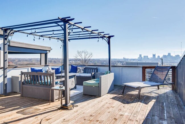 Building Photo - 12A Fern Ave