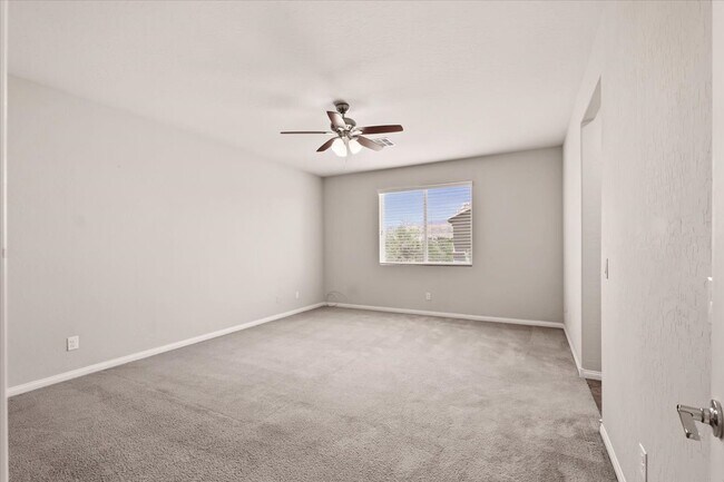 Building Photo - 10429 Deer Heights St