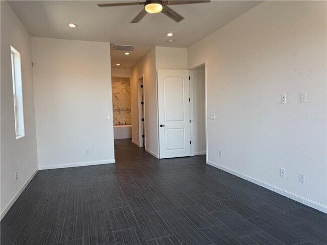 Building Photo - 3040 Fort Mojave Dr